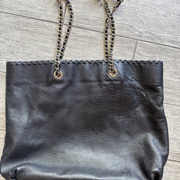 Tory Burch Marion East-West Tote in Black Pebbled Leather Gold Handbag - Picture 5 of 6